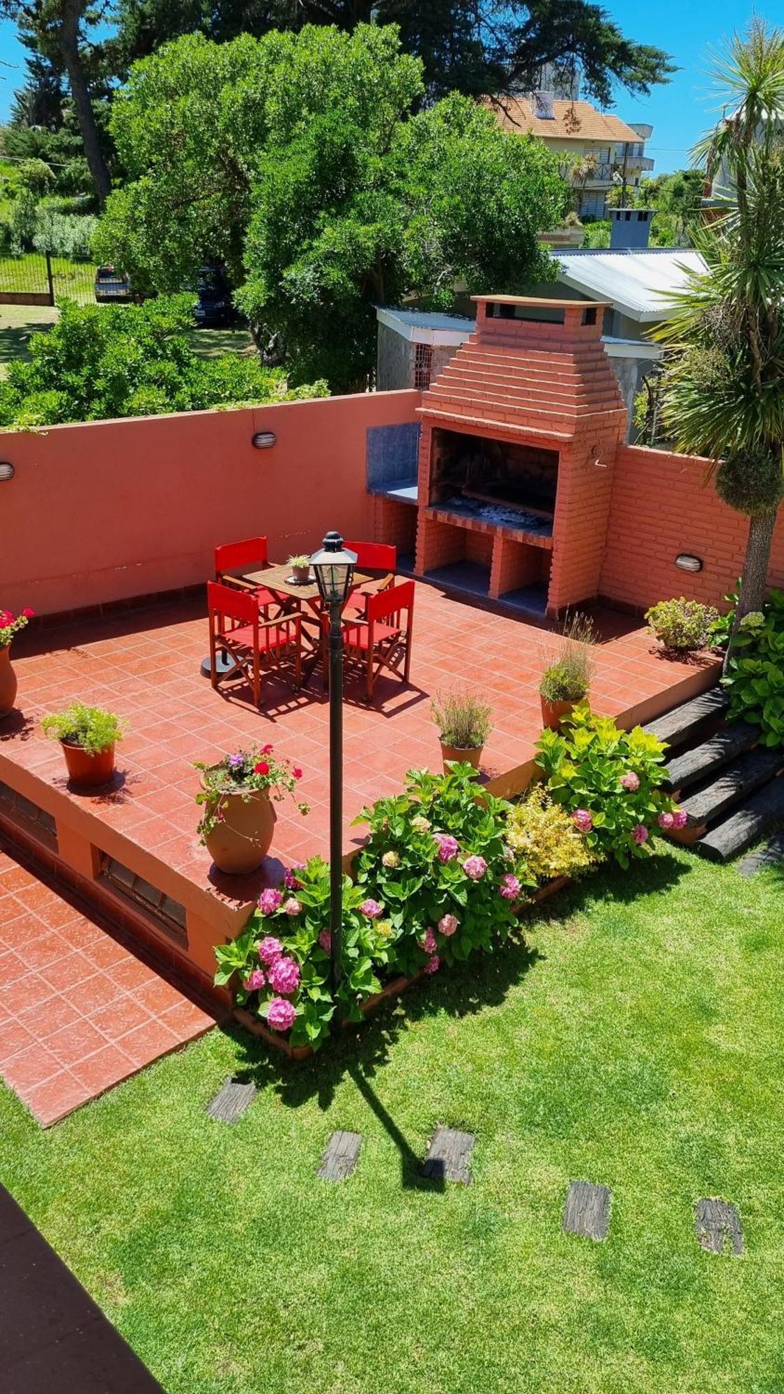 Posada De La Villa Villa Gesell Eksteriør bilde