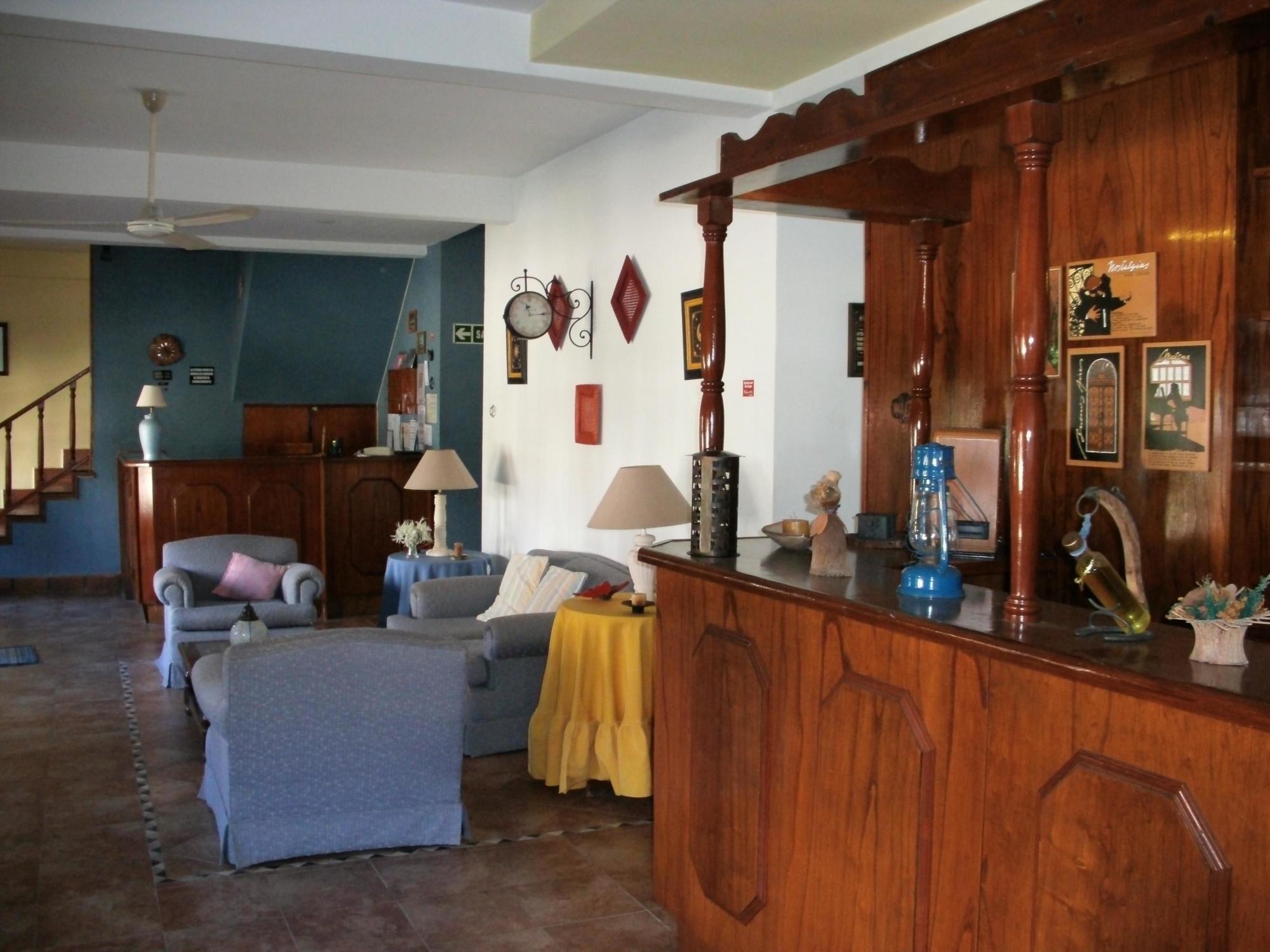 Posada De La Villa Villa Gesell Eksteriør bilde