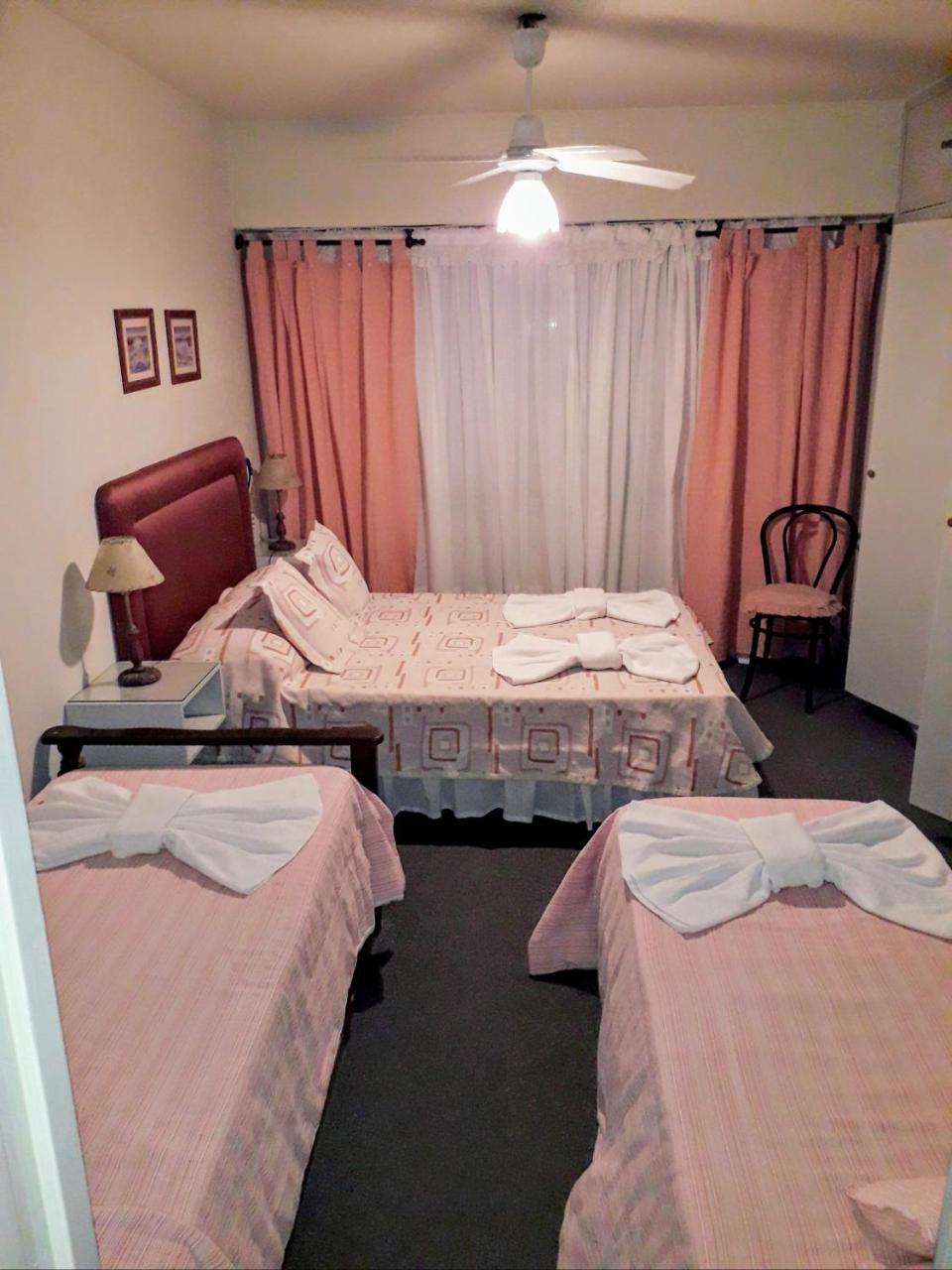 Posada De La Villa Villa Gesell Eksteriør bilde